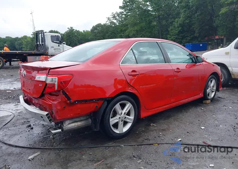 2012 Toyota Camry Se z USA, uszkodzony, nr VIN 4T1BF1FK6CU591174